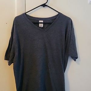 Mens Gildan soft style size XL grey